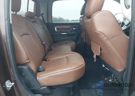 2015 Ram 1500 Laramie Longhorn z USA, uszkodzony, nr VIN 1C6RR7PT3FS598952